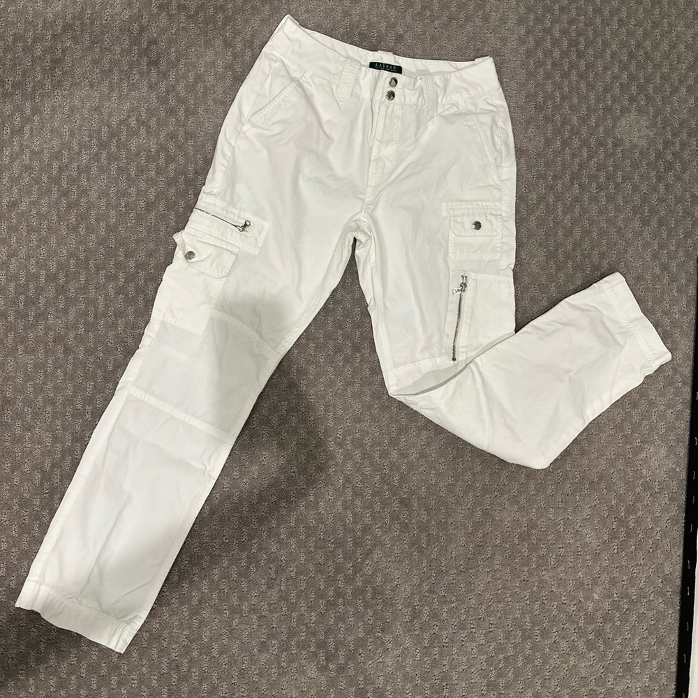 Ralph Lauren Size 8, Off-White, Mid-Rise Cotton Pants with 8 Pockets.